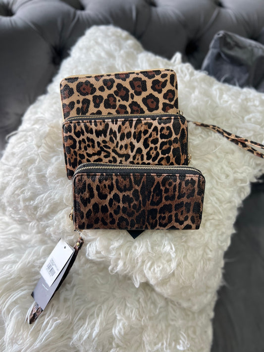 LEOPARD PRINT DOUBLED ZIPPER WALLET